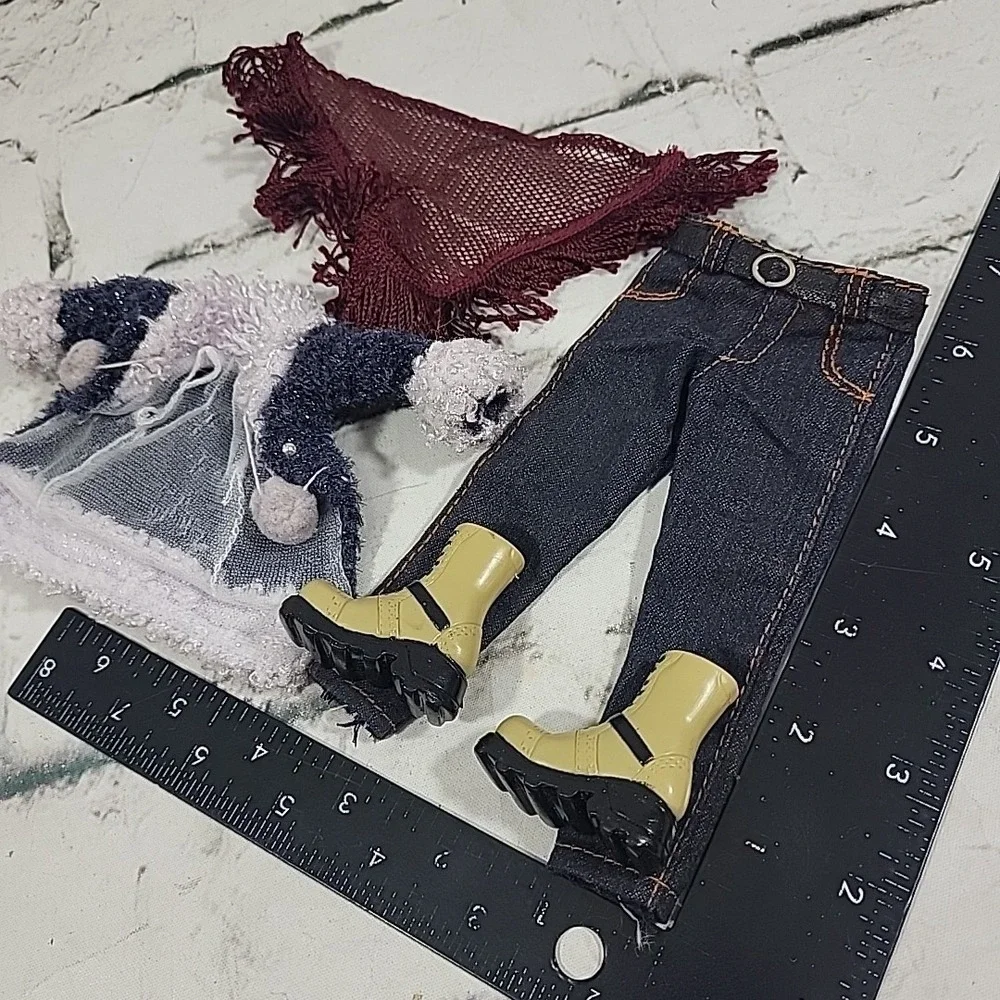 Y2K Bratz Doll Clothes Accessories Lot Jeans Feet Shoes‎ Sweater Shawl MGA